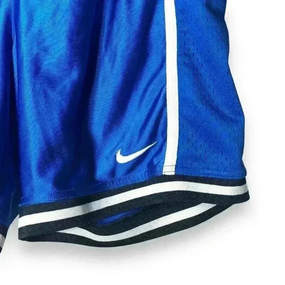 VTG Nike 90s Sports Short  Silkily Solo Swoosh Men’s Medium Thailand Made Skater - Picture 2 of 7